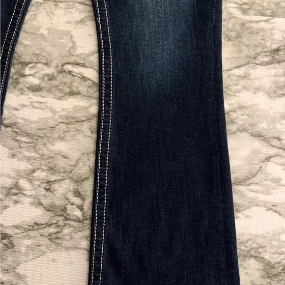 NWT Miss me Women’s Mid-rise Dk blue Boot Cut Slim Fit Jeans 30x32 $114 - Picture 3 of 15